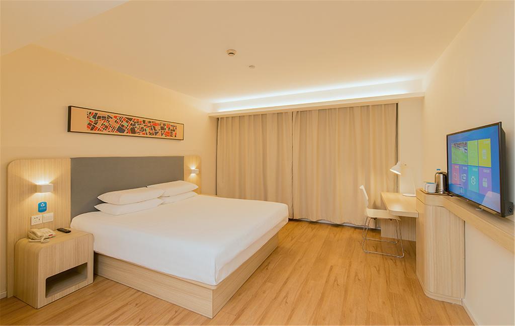 Hanting Hotel Shanghai Bund Middle Jiangxi Road Exterior photo